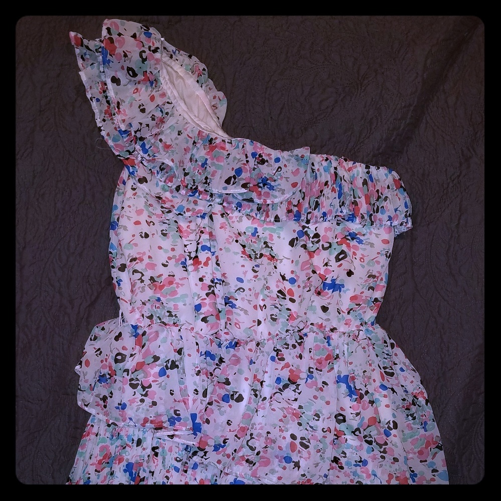 Right shoulder dress. Worn once.